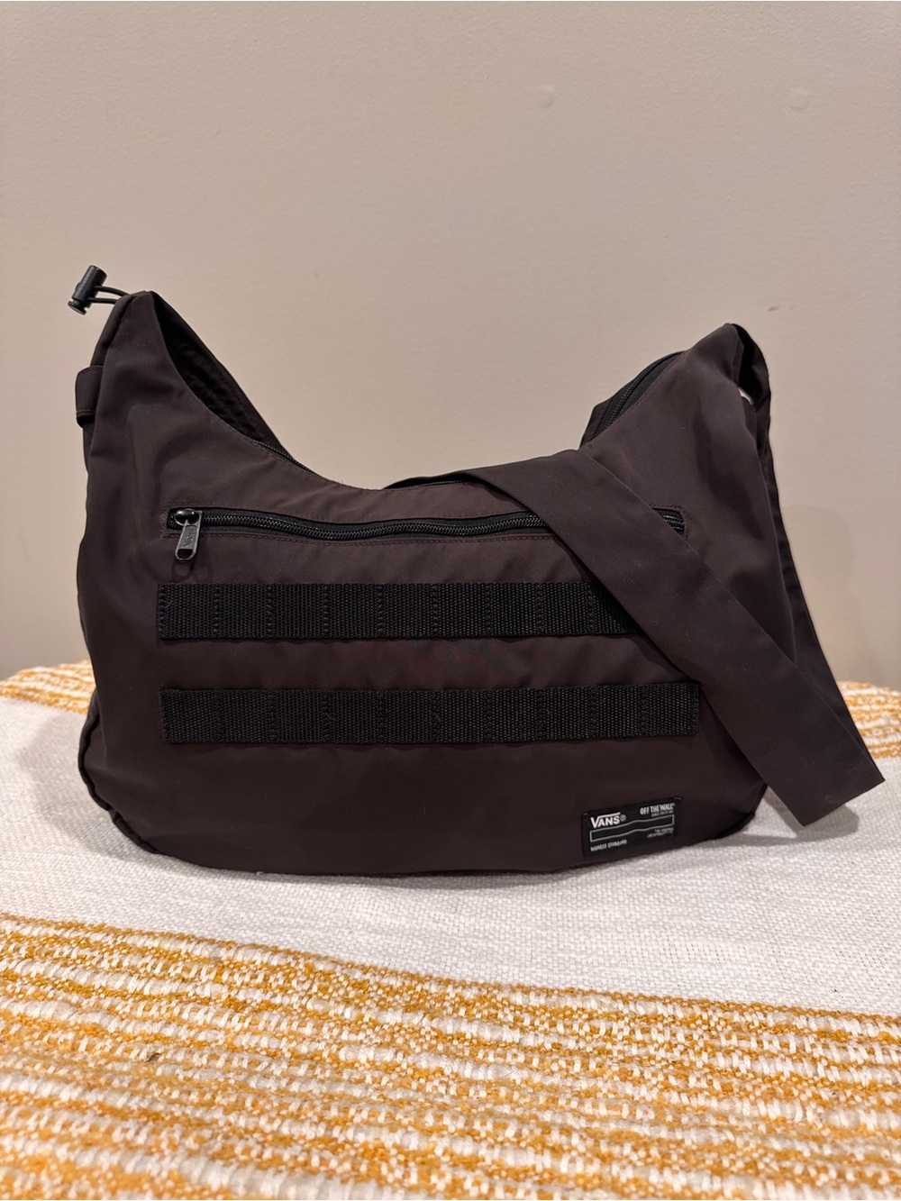 Vans Offshoot Messenger in After Dark Brown